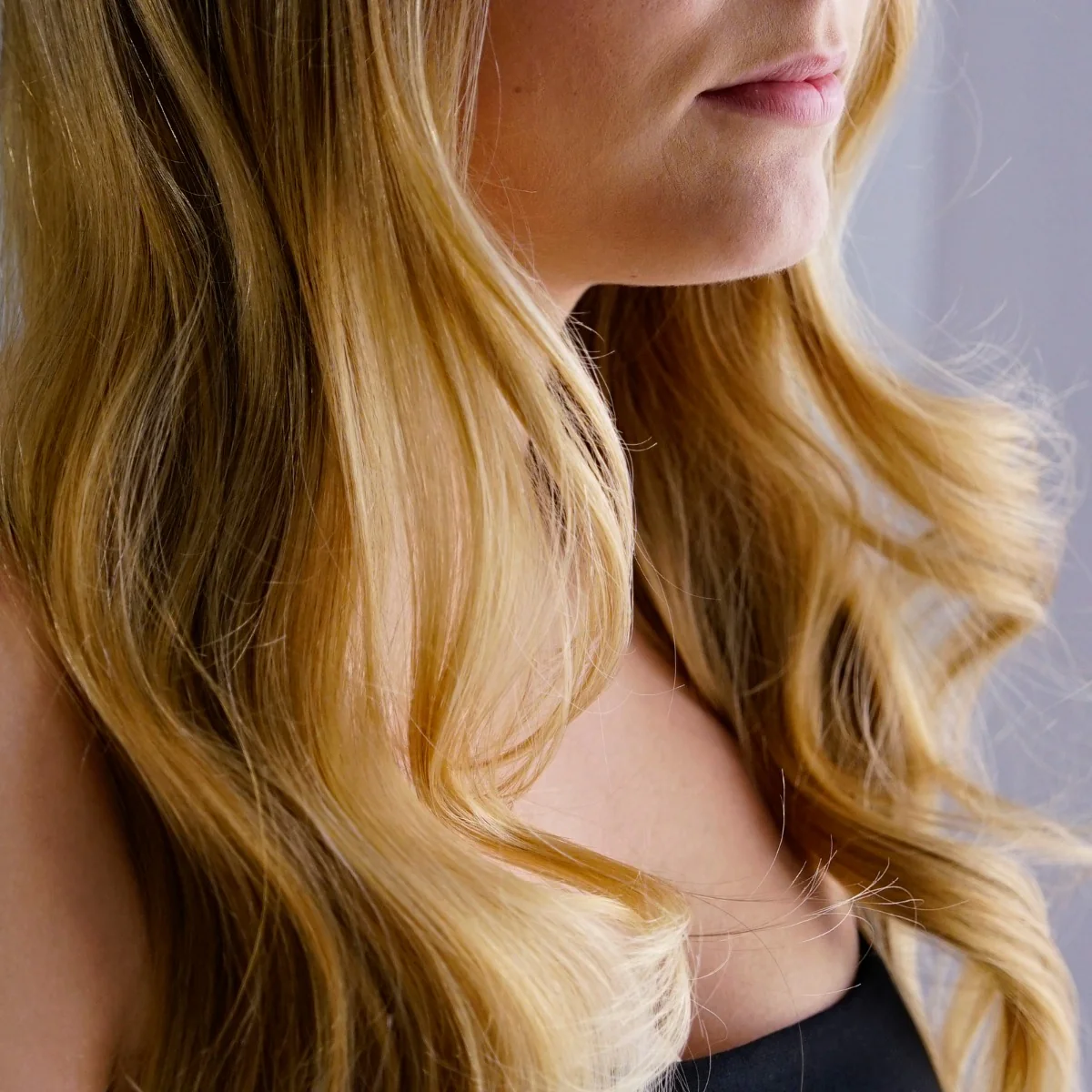 CARE BLONDE SAVIOR REPAIRING LEAVE-IN TREATMENT 150ml - Image 3